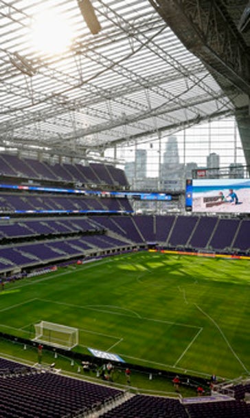 New stadium still working out kinks for 1st Vikings game
